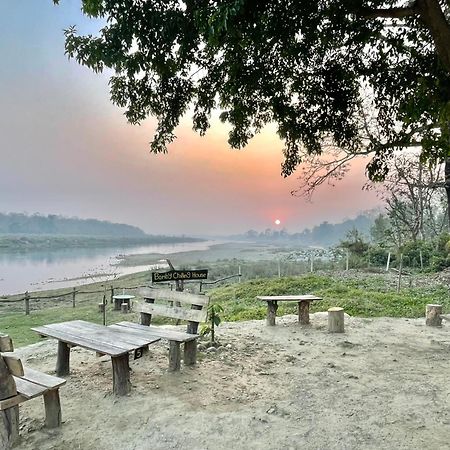 Bamby Chilling House - Feel The Nature Sauraha Exterior foto